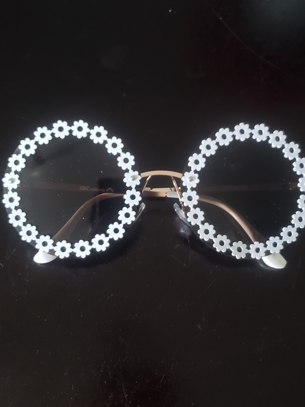 C&C California White Floral Round Sunglasses